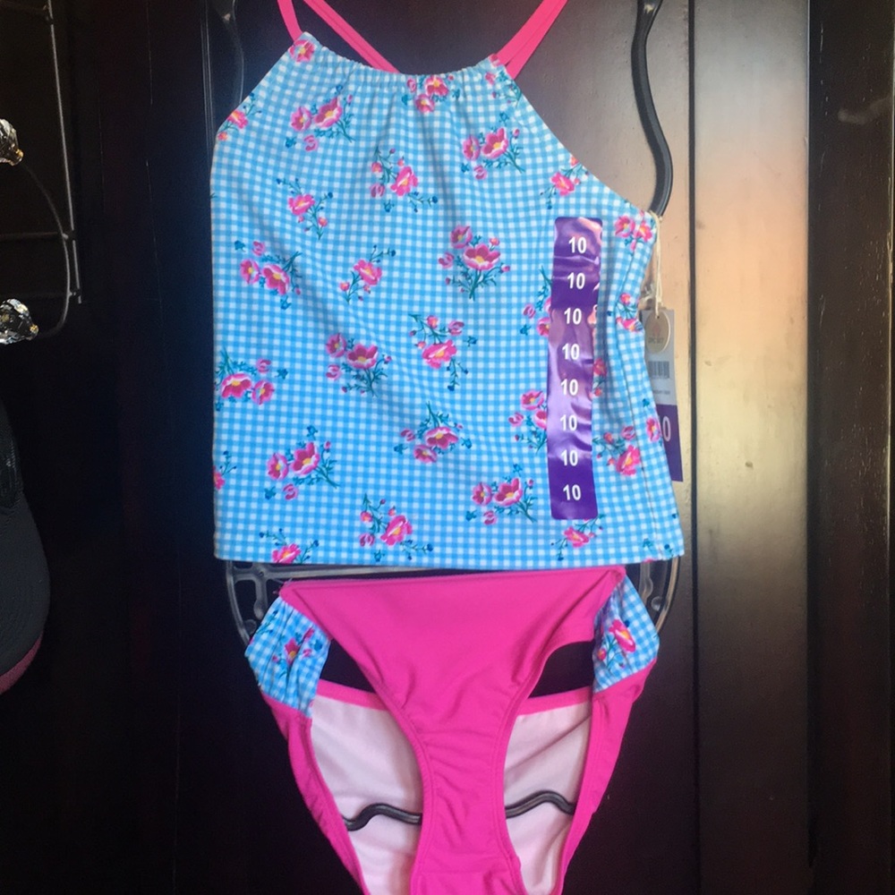 Girls tankini